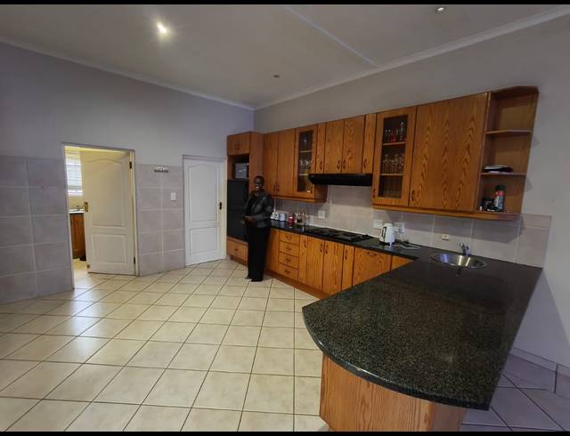 4 BEDROOM HOUSE FOR SALE IN CASHAN